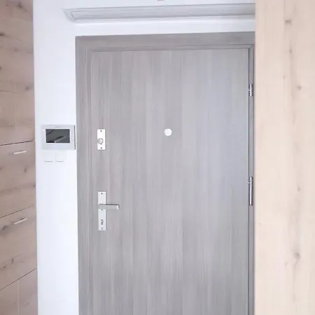 Capital Towers - Apartament Red W Centrum Miasta Z Widokiem Na Rzeke I Park *