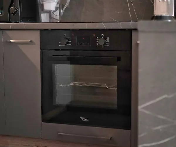 Capital Towers - Red Z Widokiem Na Panorame Miasta I Rzeke