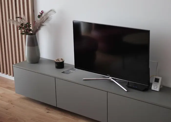 Capital Towers - Red Z Widokiem Na Panoramę Miasta I Rzekę Apartament *