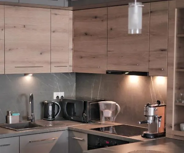 Capital Towers - Red Z Widokiem Na Panoramę Miasta I Rzekę *